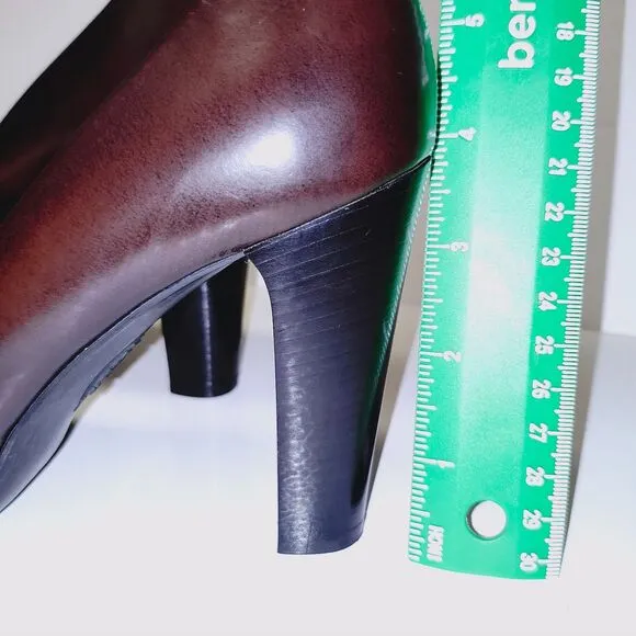 Tod's pumps, CHOCOLATE brown, gorgeous size 37 (6.5)