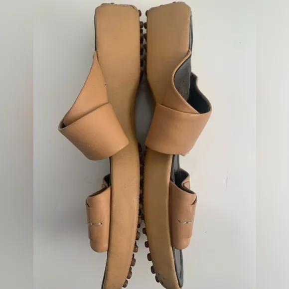 Tod's‎ Sandals with Bubble Gommino Heel and Sole Size 40 1/2