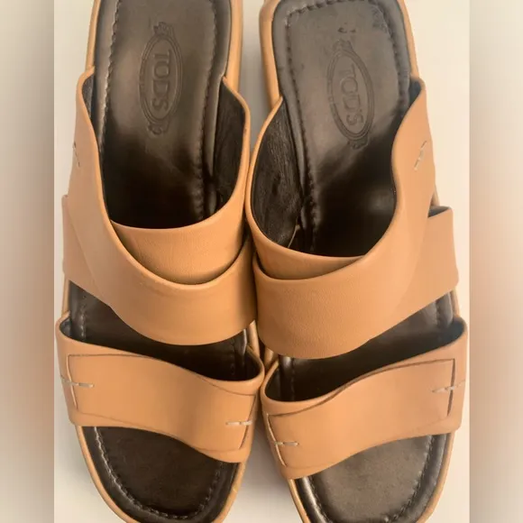 Tod's‎ Sandals with Bubble Gommino Heel and Sole Size 40 1/2