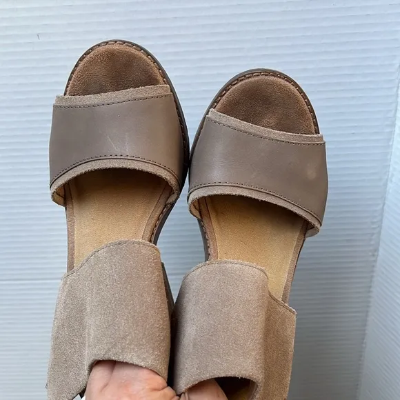 Toms Beige Tan Nude Taupe Majorca Block Heel Sandals Size 8.5