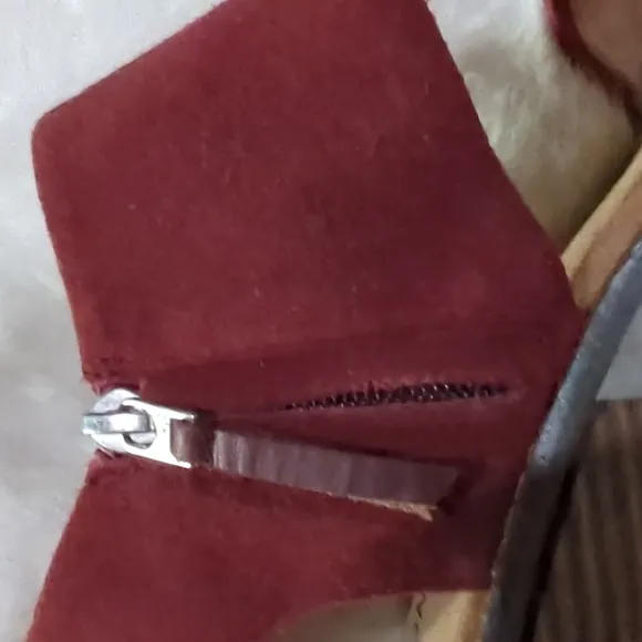 TOMS Majorca Burgundy Suade Block Heel Sandals ~ EUC