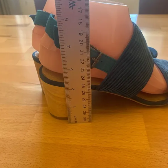 Toms teal corduroy and suede wood block heel sandals size 8.5