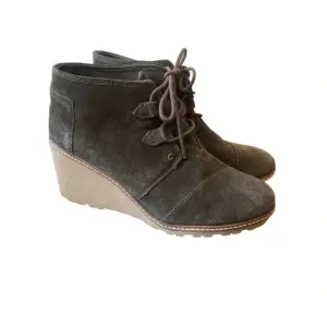 Toms Women's Shoes Desert Wedge Suede