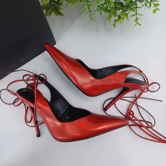 TONY BIANCO Red Glint Pump