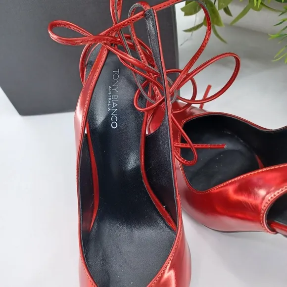 TONY BIANCO Red Glint Pump