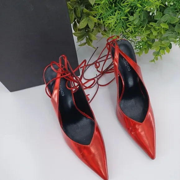 TONY BIANCO Red Glint Pump