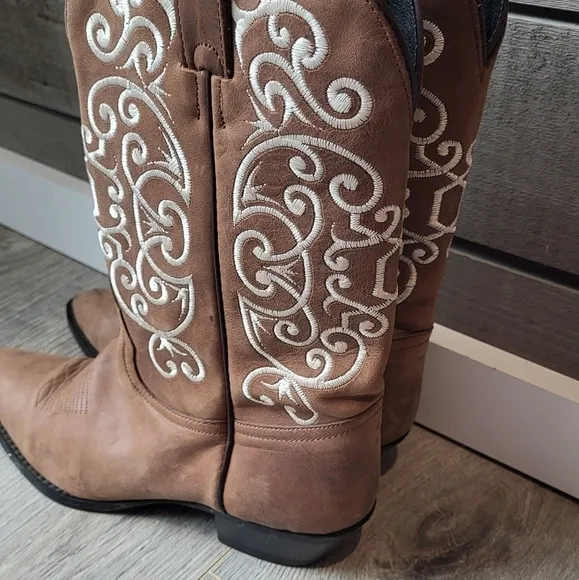 Tony Lama Embroidered Western Tan Cream Cowgirl Boots Size 8
