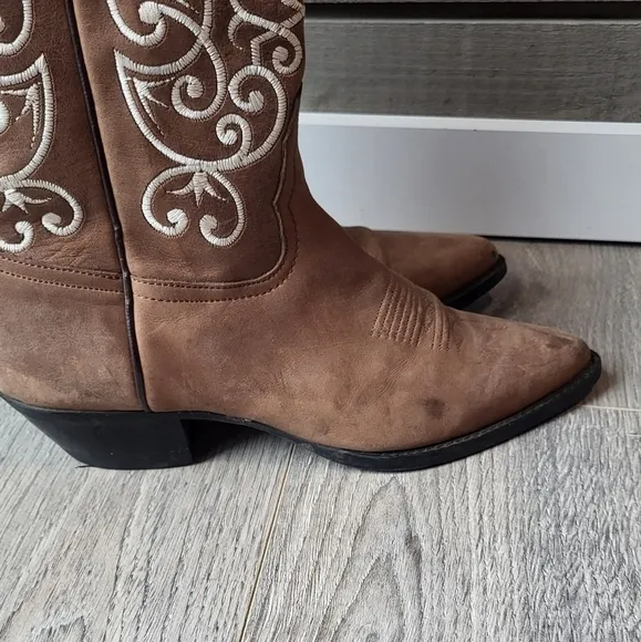 Tony Lama Embroidered Western Tan Cream Cowgirl Boots Size 8