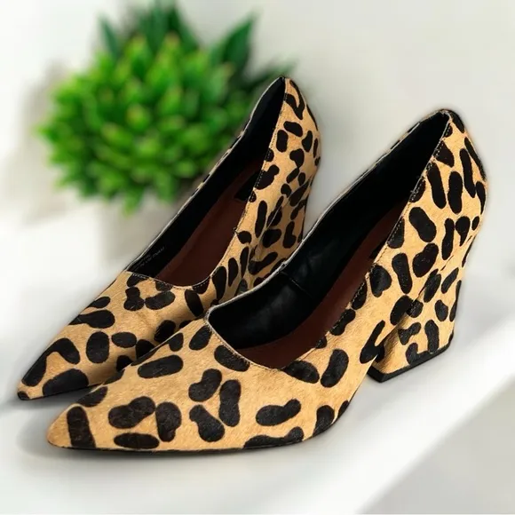 Topshop Ginny Leopard Print Calf Hair Heels with Wedge Design Size 8.5 New