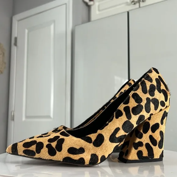 Topshop Ginny Leopard Print Calf Hair Heels with Wedge Design Size 8.5 New
