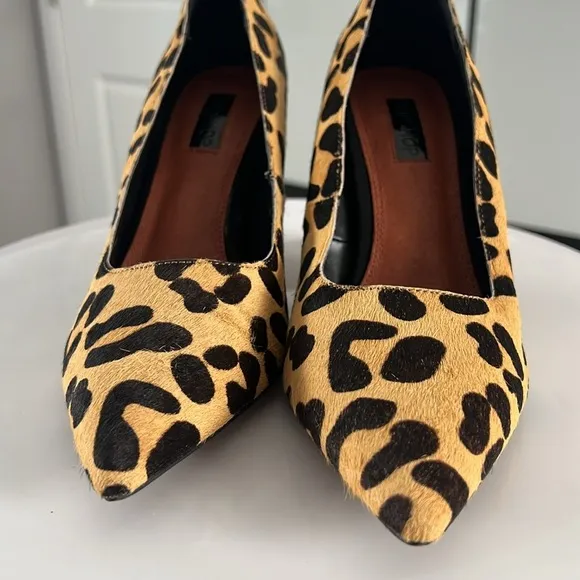 Topshop Ginny Leopard Print Calf Hair Heels with Wedge Design Size 8.5 New