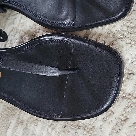 Tory Burch 10.5 M Black Tiny Miller Thong Sandal Leather
