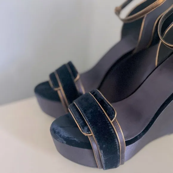Tory Burch Alexia Navy Blue/Gold Velvet and Satin Wedge Sandal Heels Size 10