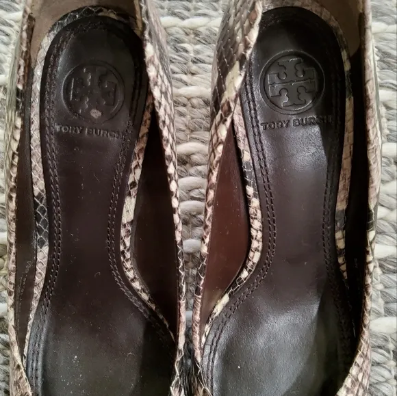 Tory Burch Astoria Snakeskin Wedge Shoes Size 6