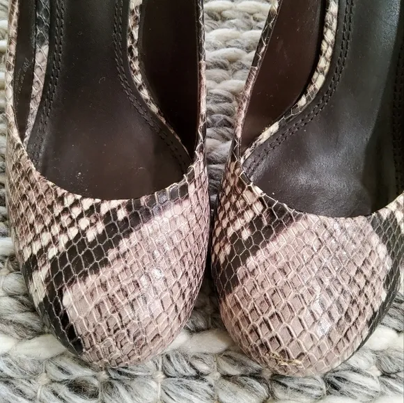 Tory Burch Astoria Snakeskin Wedge Shoes Size 6