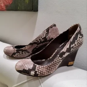 Tory Burch Astoria Snakeskin Wedge Shoes Size 6