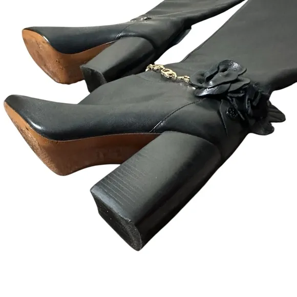 Tory Burch Black Blossom Chain Link Flower Block Heel Leather Boots Size 6.5