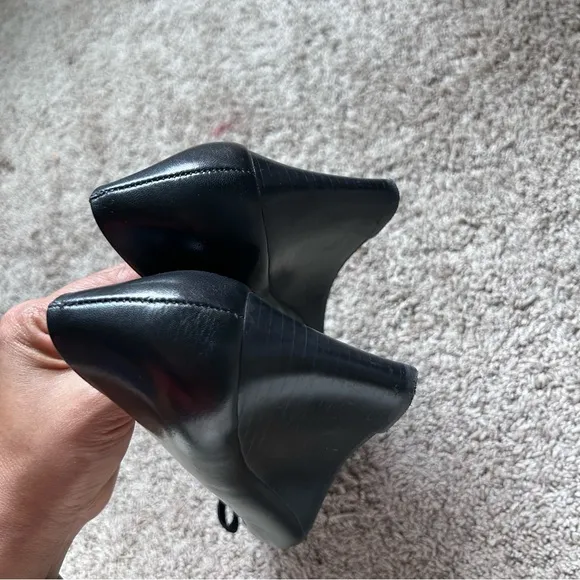 Tory Burch Black Gemini Link Bow Wedge Shoes Pumps Size 7.5