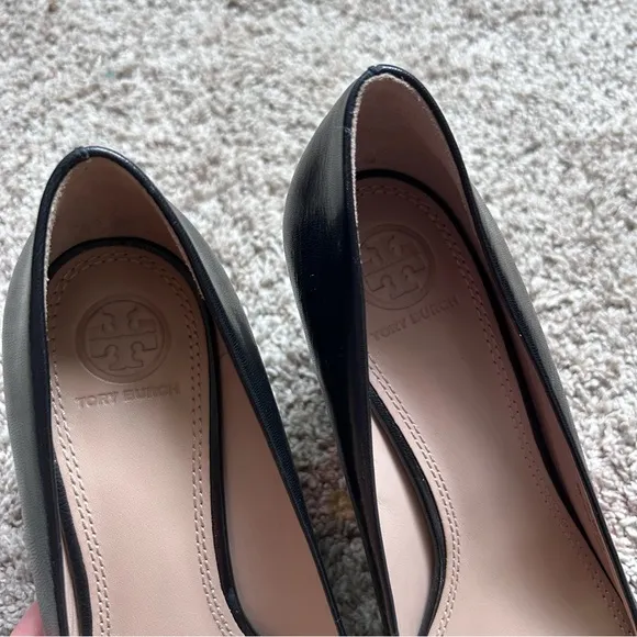 Tory Burch Black Gemini Link Bow Wedge Shoes Pumps Size 7.5