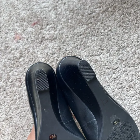Tory Burch Black Gemini Link Bow Wedge Shoes Pumps Size 7.5