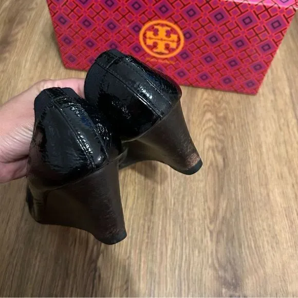 TORY BURCH black gold wedge heels pumps shoes women’s 7