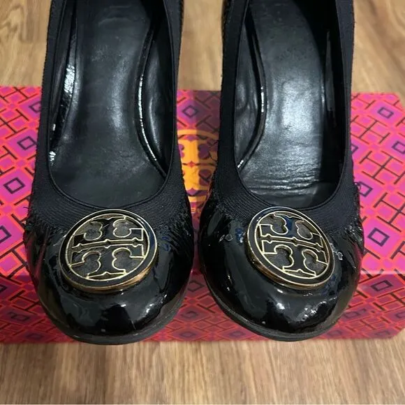 TORY BURCH black gold wedge heels pumps shoes women’s 7
