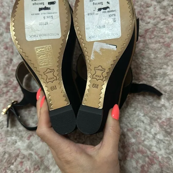 Tory Burch Black Wedge Sandals with Elegant Design