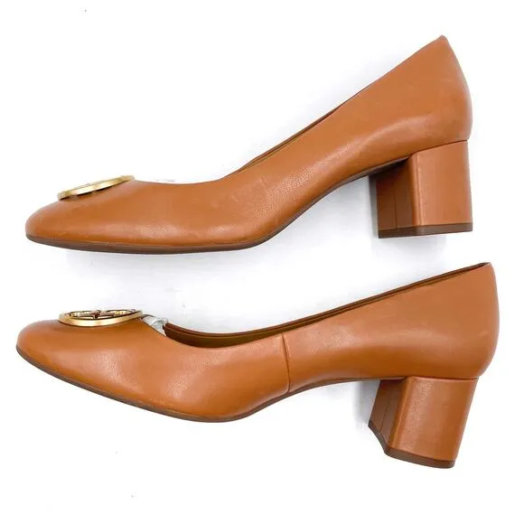 Tory Burch Chelsea Pumps Tan Leather Block Heels Gold Medallion Logo Sz 11