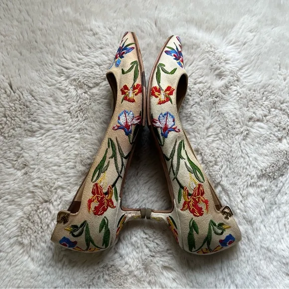 Tory Burch Elizabeth Painted Iris Embroidered Canvas Kitten Heels Pumps