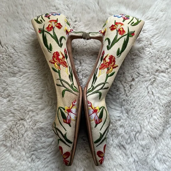 Tory Burch Elizabeth Painted Iris Embroidered Canvas Kitten Heels Pumps