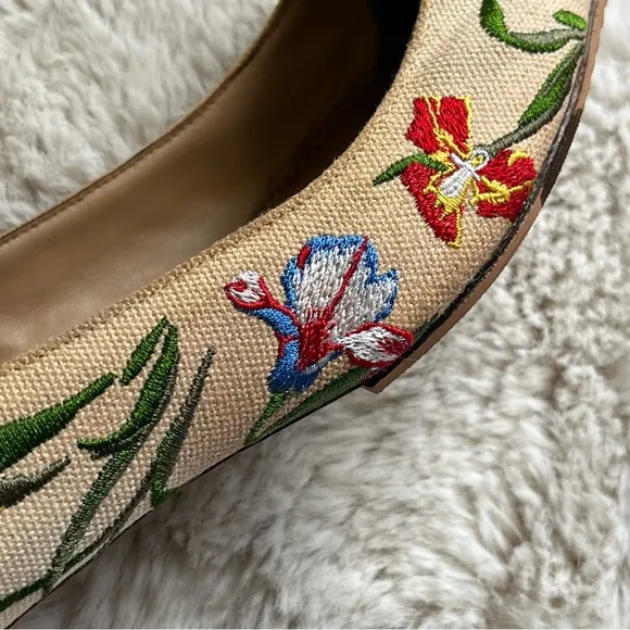 Tory Burch Elizabeth Painted Iris Embroidered Canvas Kitten Heels Pumps
