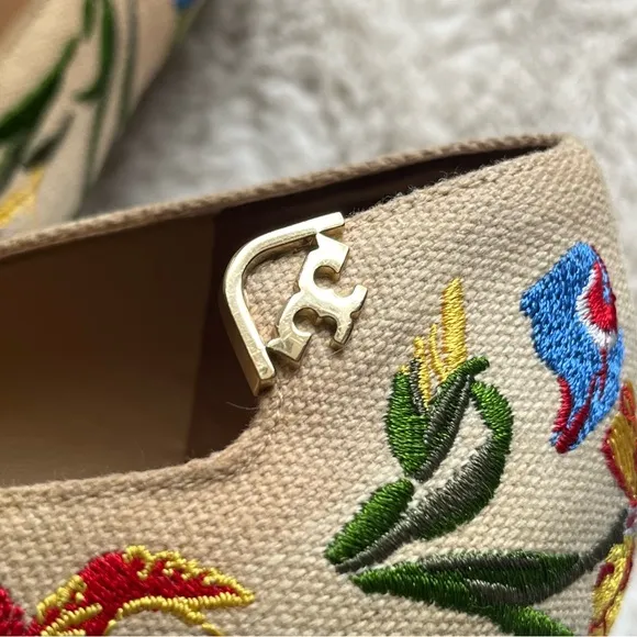 Tory Burch Elizabeth Painted Iris Embroidered Canvas Kitten Heels Pumps