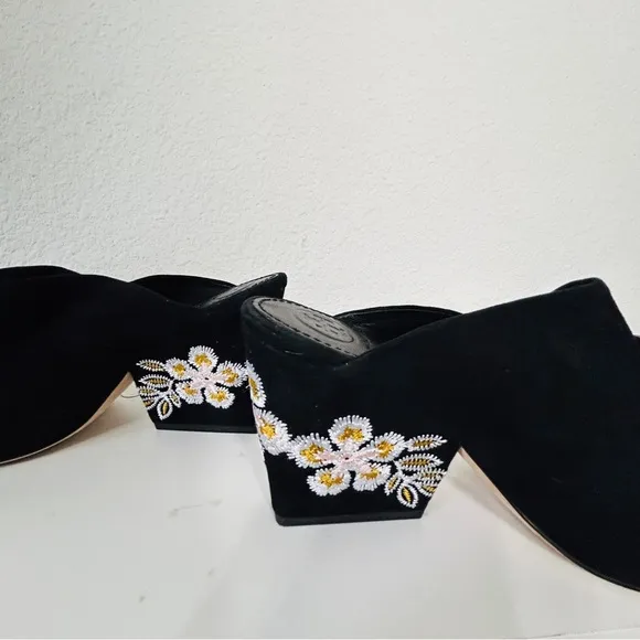 Tory Burch Floral Embroidered Block Heel Slide Sandals In Black 5.5