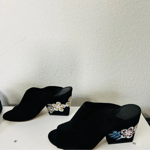 Tory Burch Floral Embroidered Block Heel Slide Sandals In Black 5.5