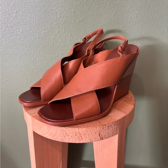 Tory Burch // Gabrielle Wedge Sandal in Royal Tan