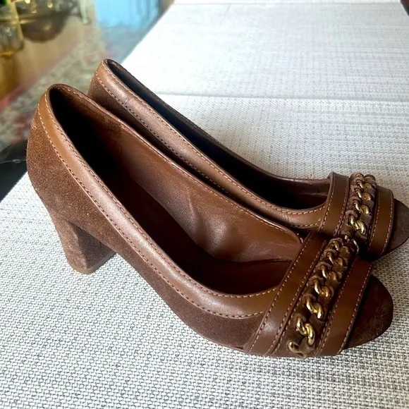 Tory Burch Shoes Brown Leather Heels Size 5.5 US ,Close Toe.