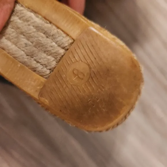 Tory burch wedge booties size 8