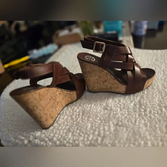 Tory Burch Wedges - Brown - Size:7