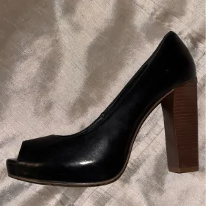 👠TORY BURCH👠PERP TOE PLATFORM PUMP