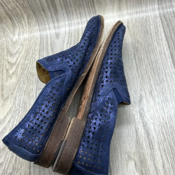 Trask Ali Perforated Loafers