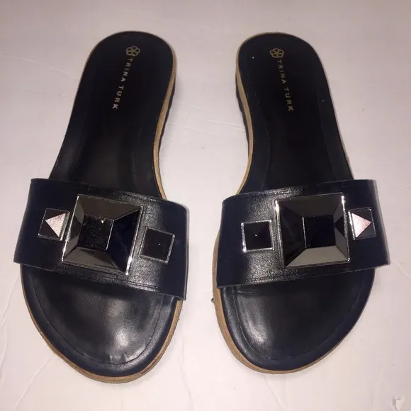 𝅺Trina Turk calabasas Black sandal slides size 7.5