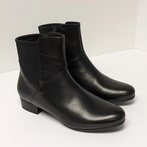 Trotters Magnolia Ankle Boots, Black Leather, Women's 8 Wide