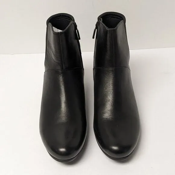 Trotters Magnolia Ankle Boots, Black Leather, Women's 8 Wide