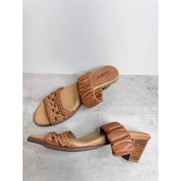 Trotters Sandals Size 8 Brown Leather Double Strap Block Heel NEW