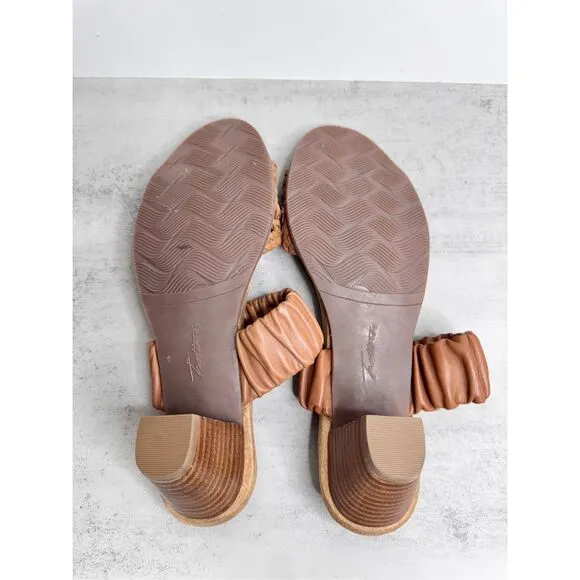 Trotters Sandals Size 8 Brown Leather Double Strap Block Heel NEW