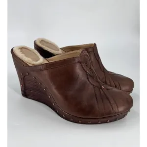 Ugg Abigail Sheepskin Leather Studded Wedge Mule Clogs Shoes 1716 Brown 9/40
