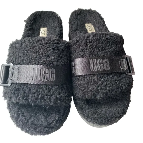 UGG Fluffita Sherling Black Slip On Platform Slippers Sandals Shoes Woman’s 8
