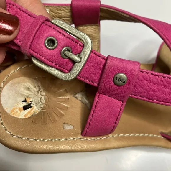 UGG Gaiana pink leather wedge sandals size 7