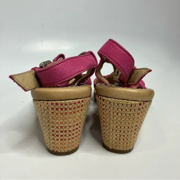 UGG Gaiana pink leather wedge sandals size 7