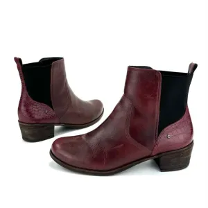 UGG MERLOT WINE LEATHER EMBOSSED AT HEEL STACKED BLOCK HEEL CHELSEA ANKLE BOOTS